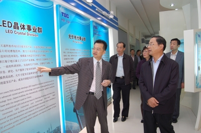 2011年，國家商務部副部長蔣耀平視察天通