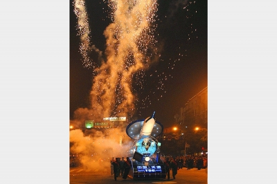 2008年，“天通號”榮獲海寧市大型元宵燈會一等獎